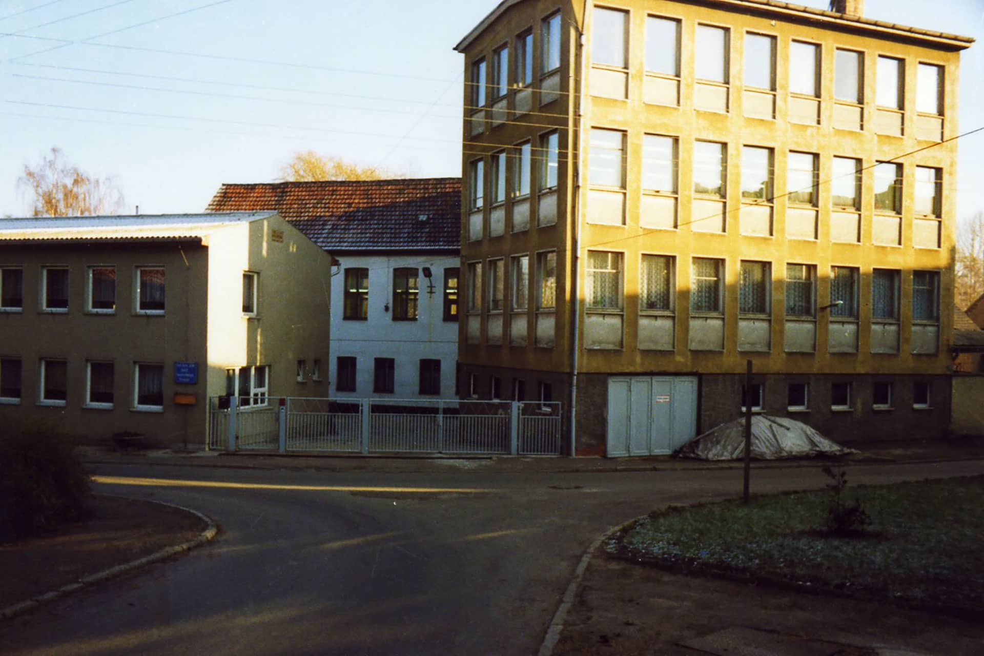 rmw Fertigungsgebäude Standort 1 in seiner Gründungszeit Januar 1992
